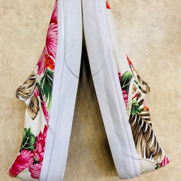 Vans - Picture 4 of 4